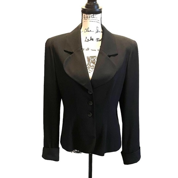 henri bendel Jackets & Blazers - Henri Bendel Blazer Jacket Black Size 6 Tailored Vintage Roll Cuff sleeves